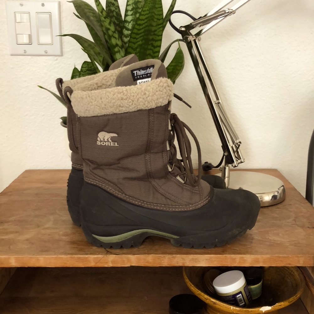 Sorel insulated boots